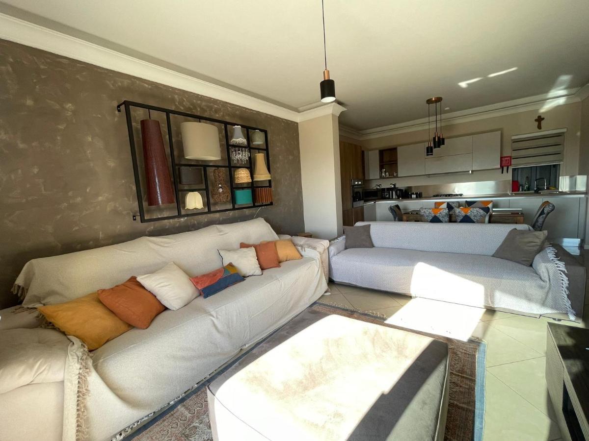 خليج سانت بول Cosy Designer Finished Apartment With Unobstructed Views المظهر الخارجي الصورة